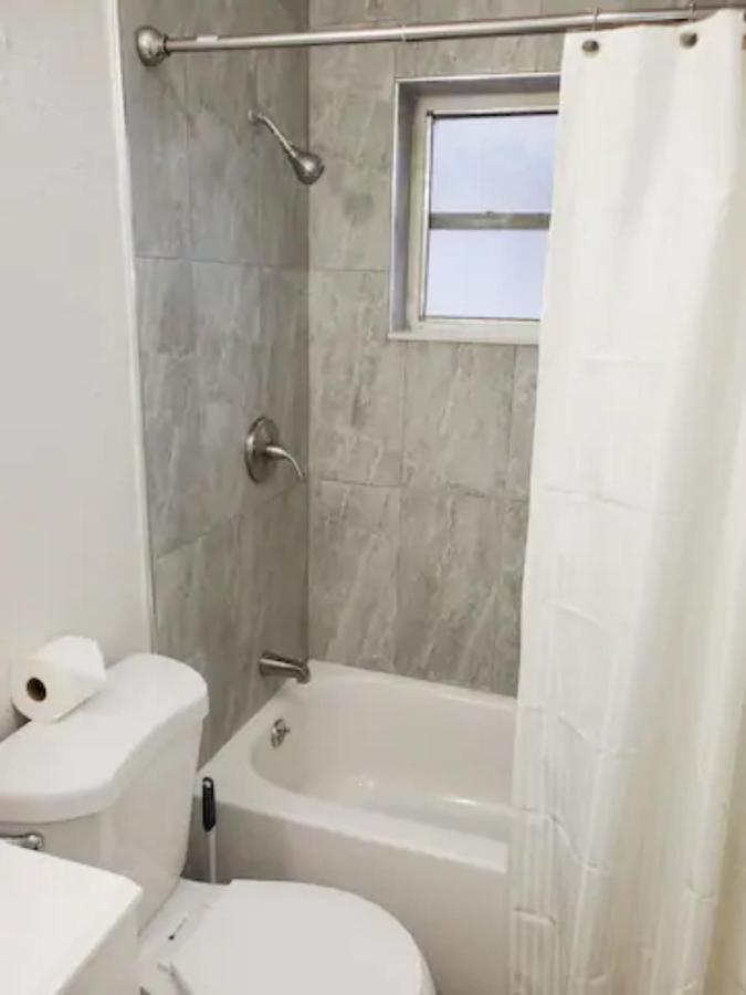 Sophisticated Dania Beach Suites Near The Beach Exterior foto