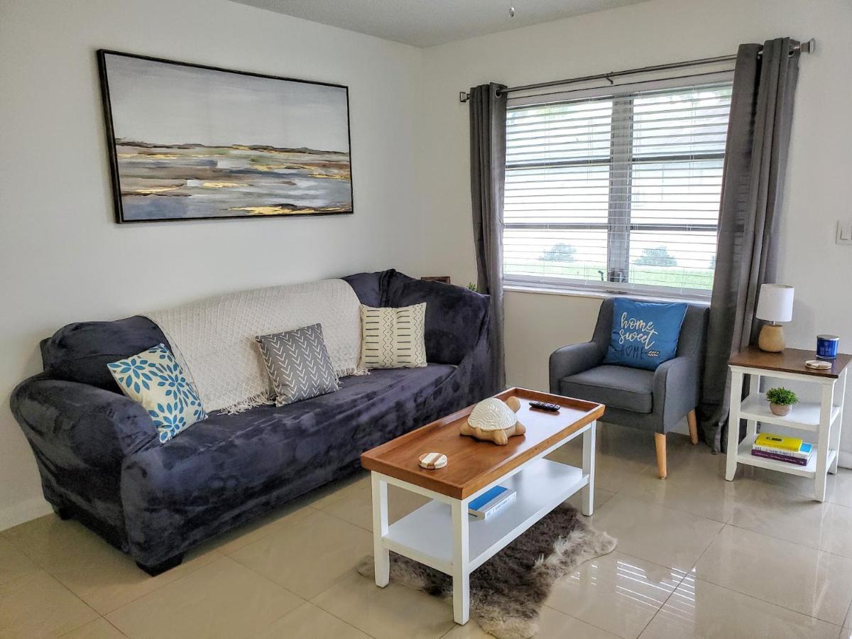 Sophisticated Dania Beach Suites Near The Beach Exterior foto